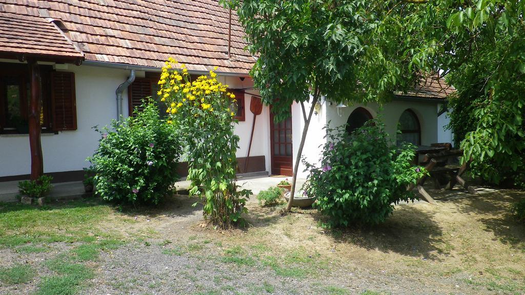 Makfa Vendeghaz Hotel Vasvár Exterior foto